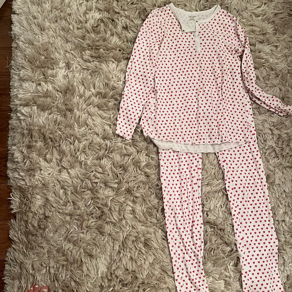 Roller rabbit pink heart pajama set size extra small!!